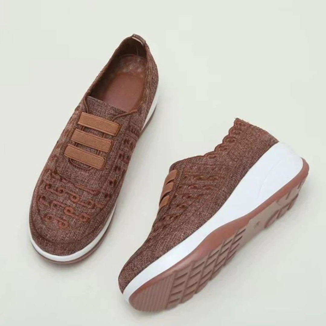 Adidași eleganți brodați, cu talpă elastică