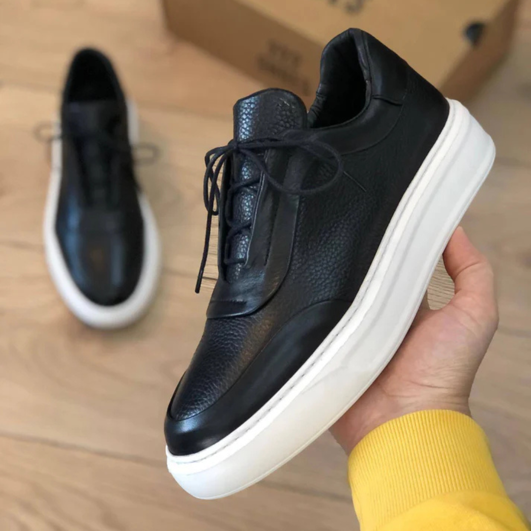 Adidași din piele neagră cu talpă groasă pentru bărbați