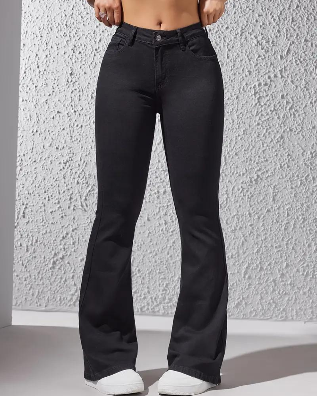 Pantalonii Clear High Cut Bell Style