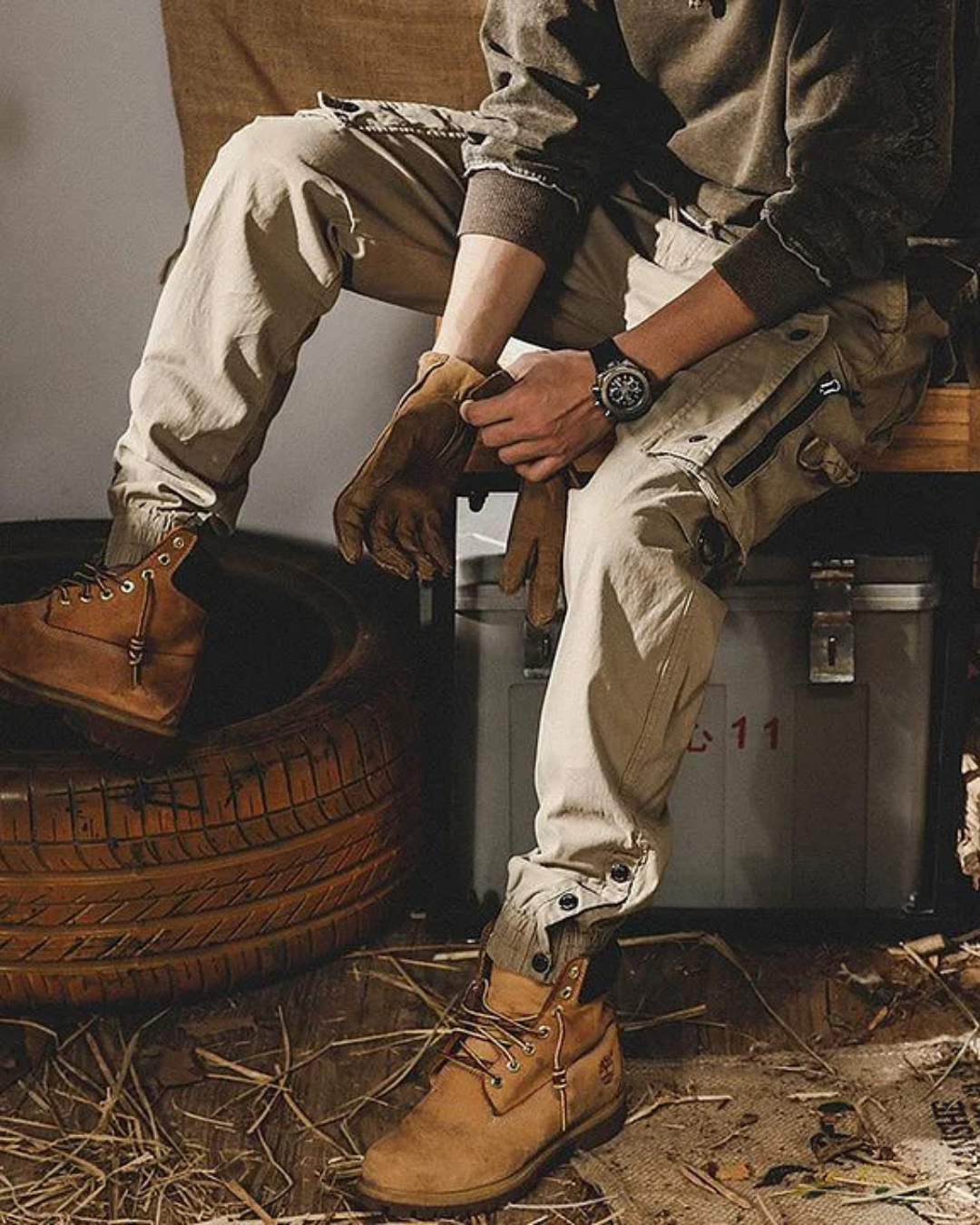 Pantaloni cargo con tasche multiple da uomo