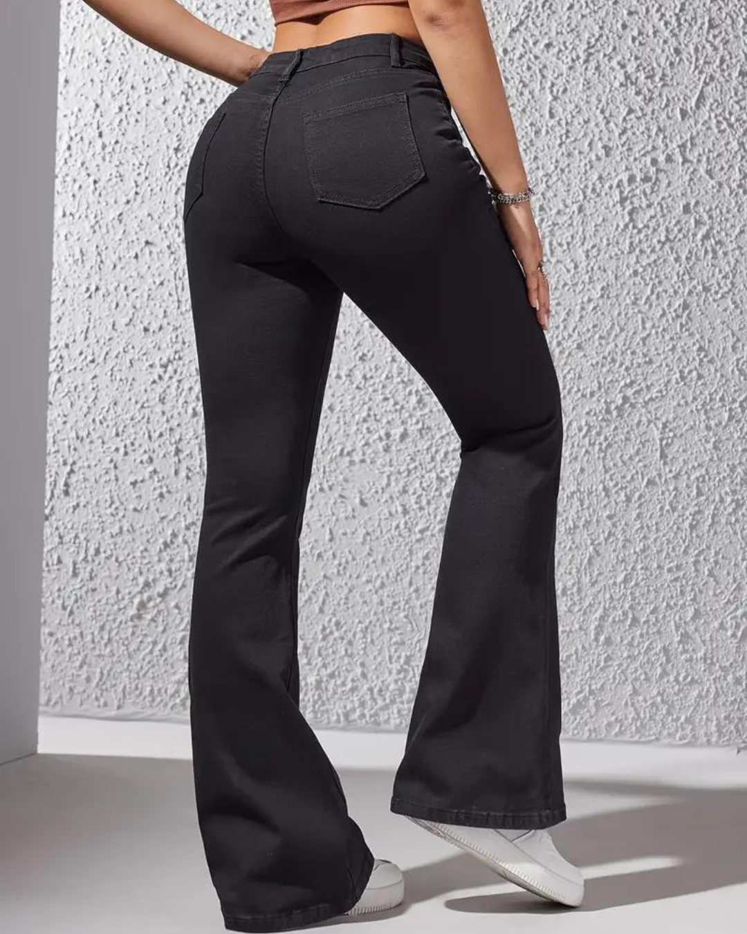 Pantalonii Clear High Cut Bell Style