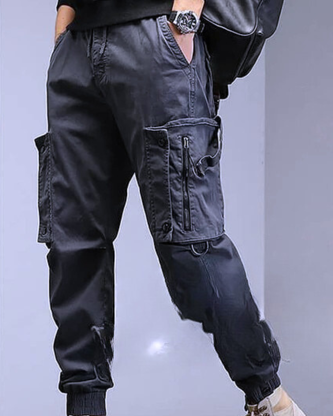 Pantaloni cargo con tasche multiple da uomo