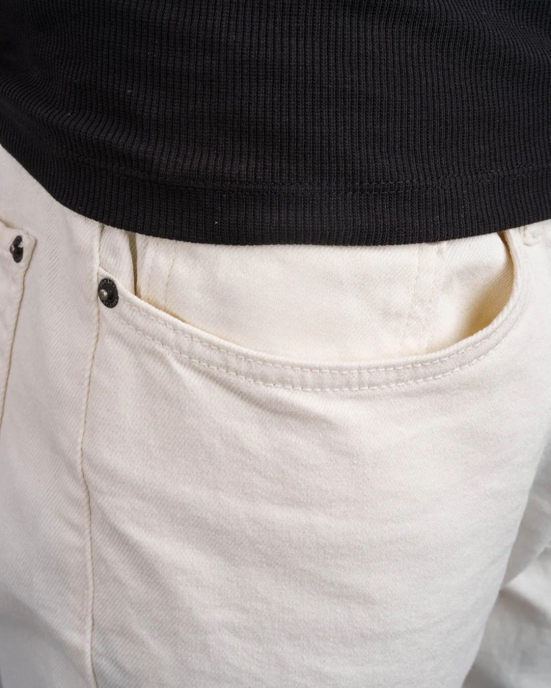 Pantaloni cu Croială Dreaptă, cu țesătură Elastică Pentru o Potrivire Confortabilă și Elegantă