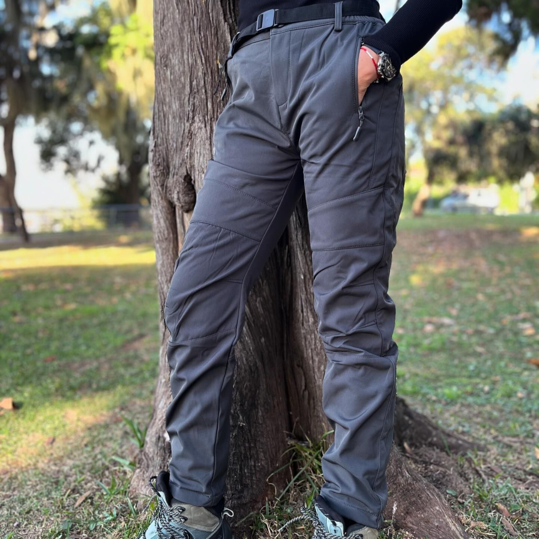 Pantaloni termici impermeabili din material flexibil