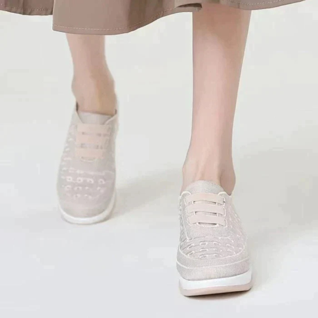 Adidași eleganți brodați, cu talpă elastică