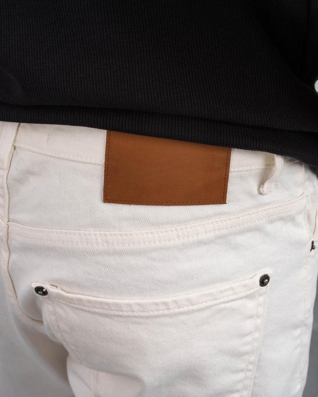 Pantaloni cu Croială Dreaptă, cu țesătură Elastică Pentru o Potrivire Confortabilă și Elegantă